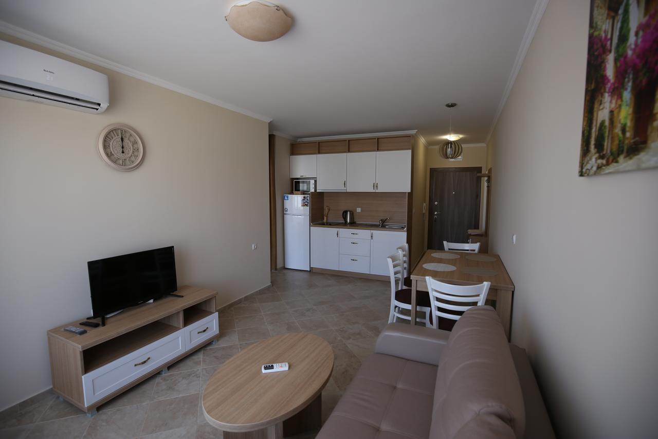 Apartments In Rif 3 Ravda Bagian luar foto