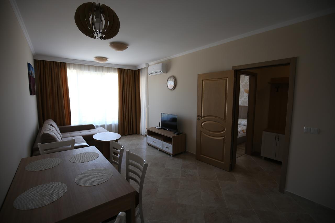 Apartments In Rif 3 Ravda Bagian luar foto