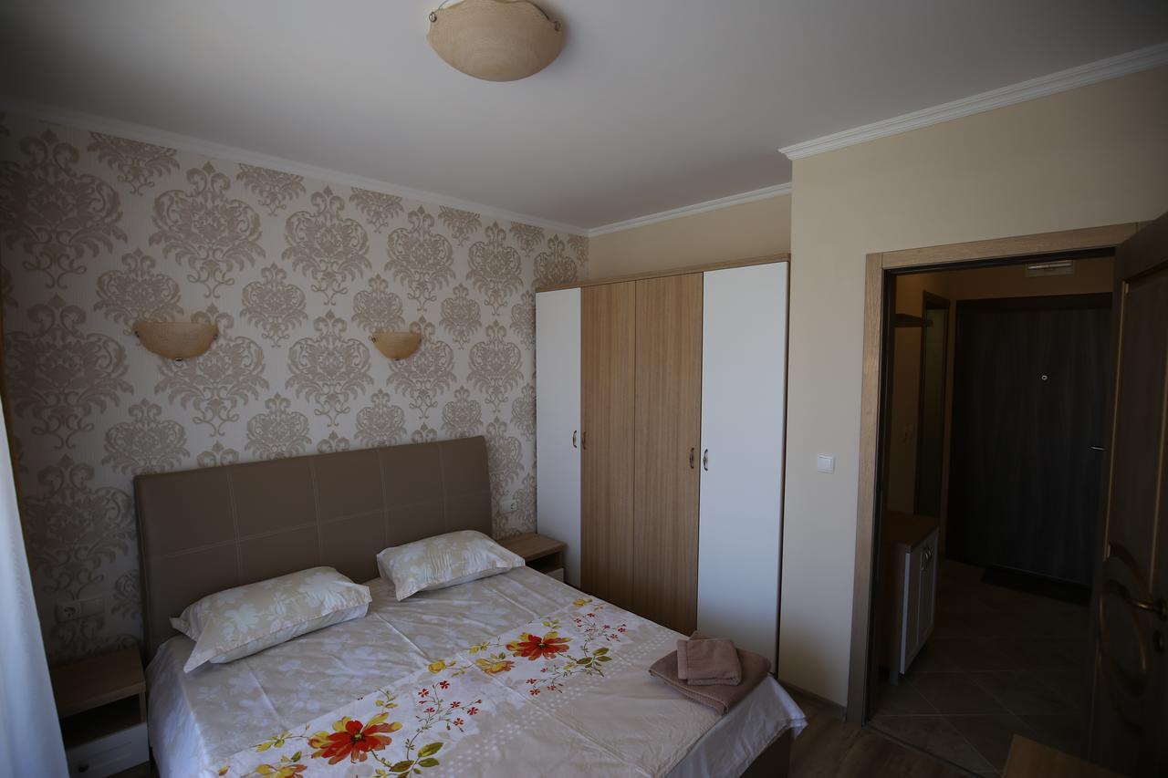Apartments In Rif 3 Ravda Bagian luar foto