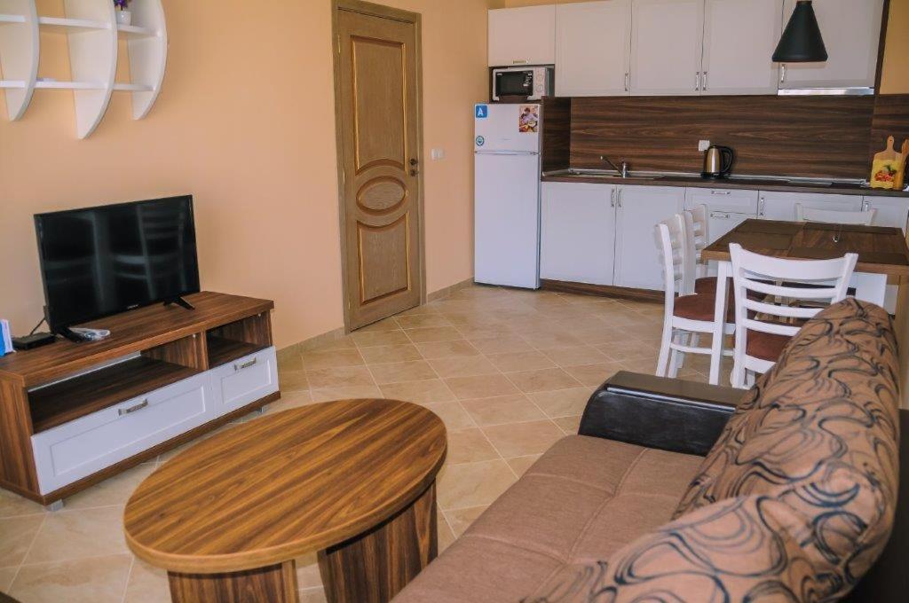 Apartments In Rif 3 Ravda Bagian luar foto