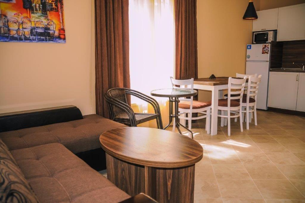 Apartments In Rif 3 Ravda Bagian luar foto