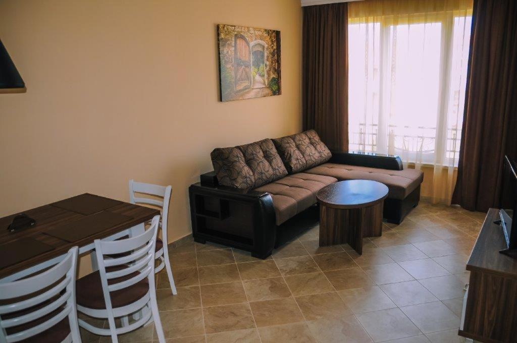 Apartments In Rif 3 Ravda Bagian luar foto