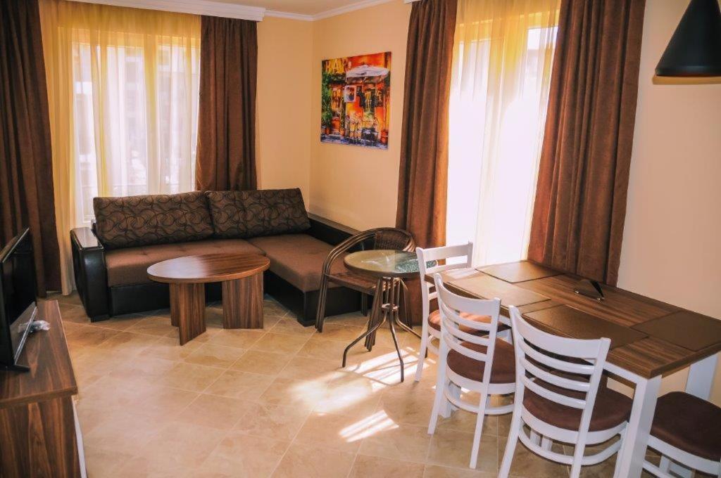 Apartments In Rif 3 Ravda Bagian luar foto